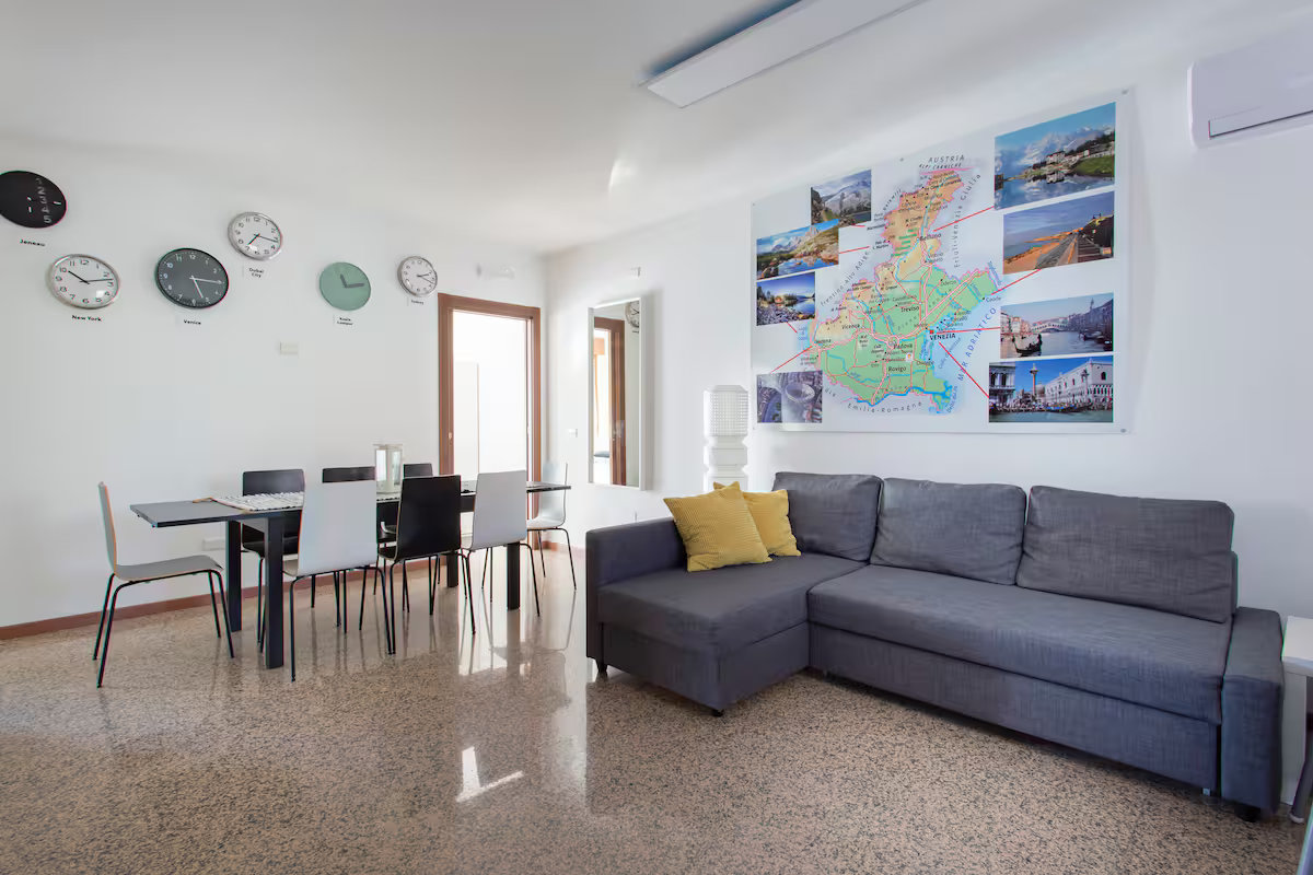 Home Puppy - Vista esterna con piscina